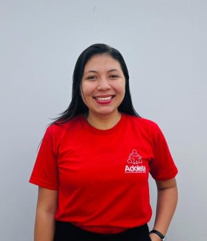 Educadora Larissa Marques Lima