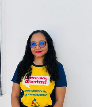 Educadora Priscila Santana
